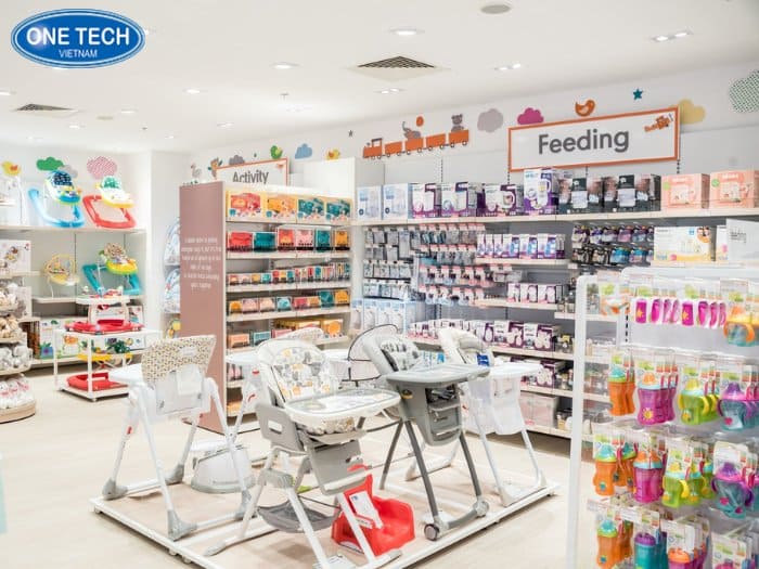 Lợi ích khi chọn kệ trưng bày đồ sơ sinh phù hợp
