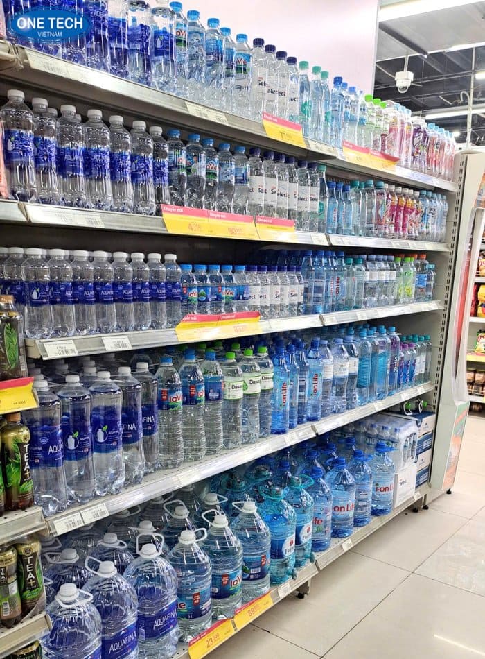 Lời khuyên khi chọn kệ trưng bày nước Aquafina
