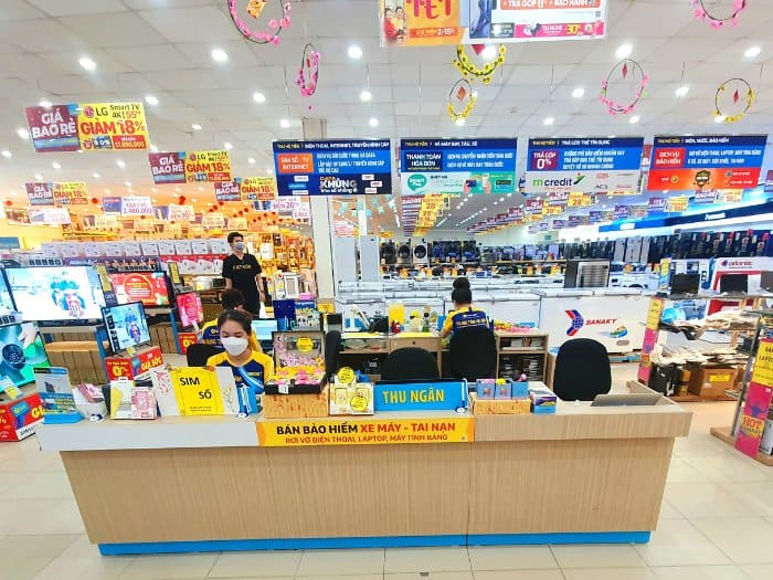 Mẫu thiết kế cửa hàng diện tích trên 80m² 02