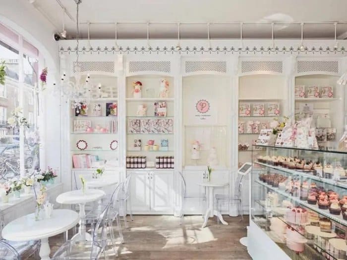 Phong cách Girly thiết kế cửa hàng bánh ngọt