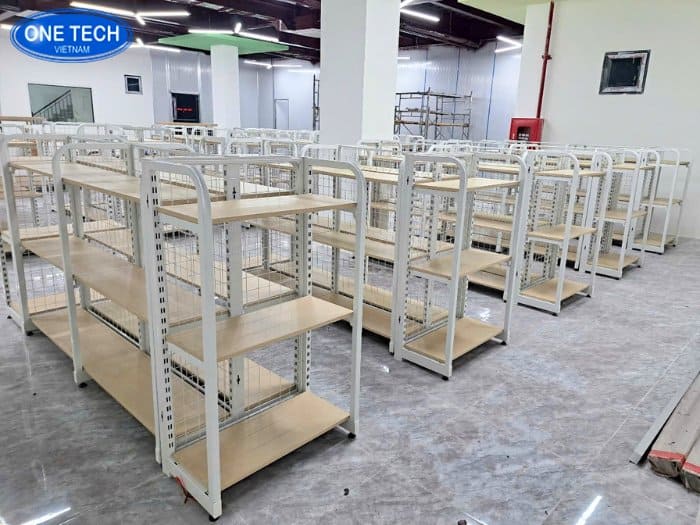 Lắp đặt dự án kệ trưng bày cho Lonton group 07