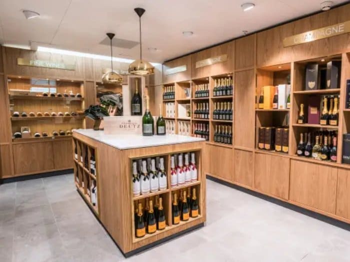 Mẫu thiết kế cửa hàng bán rượu 05