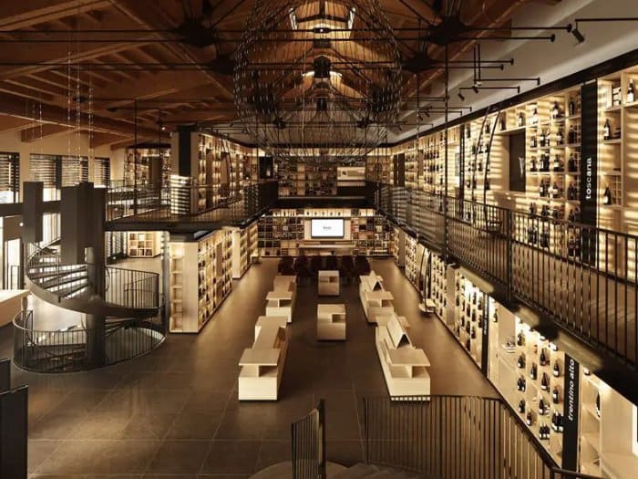 Mẫu thiết kế showroom rượu 11