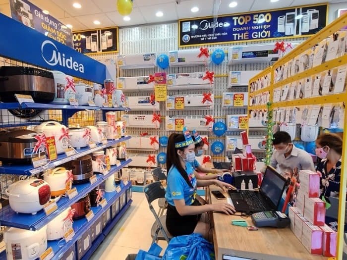 Mẫu thiết kế cửa hàng diện tích 30 - 50m² 05