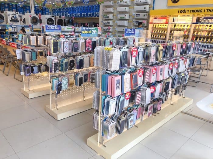 Mẫu thiết kế cửa hàng bán phụ kiện điện thoại 10