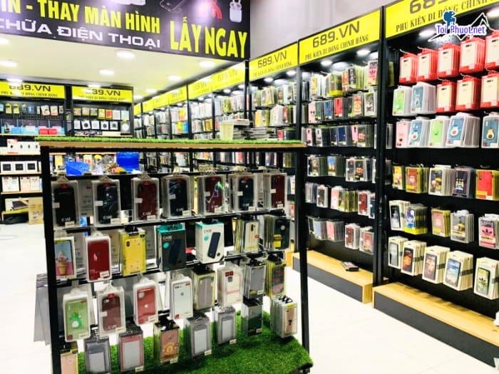 Mẫu thiết kế cửa hàng kinh doanh phụ kiện điện thoại 12