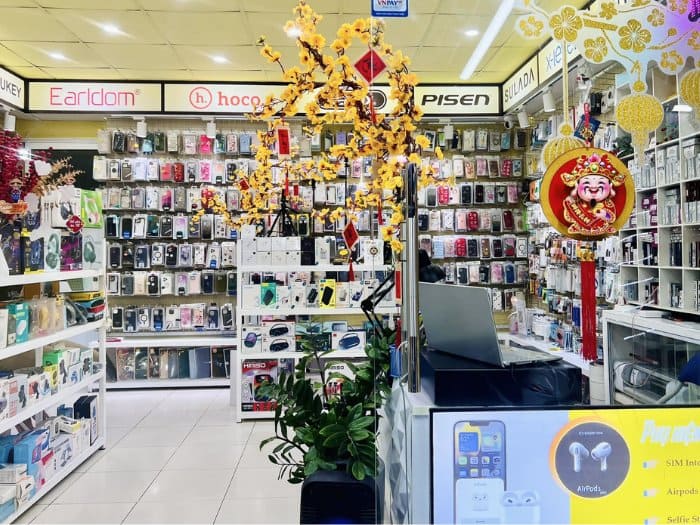 Mẫu thiết kế cửa hàng bán phụ kiện điện thoại 23