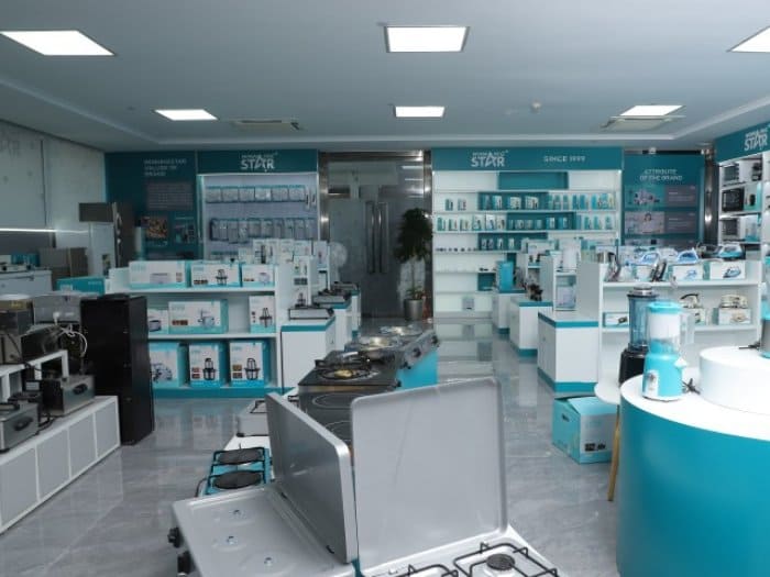 Mẫu thiết kế cửa hàng diện tích 50 - 80m² 03