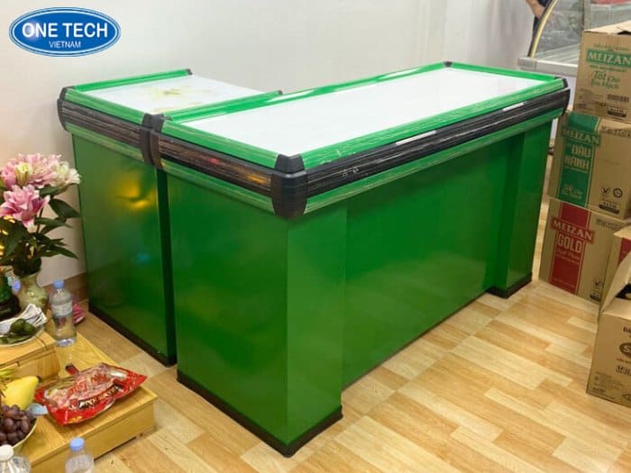 Bàn thu ngân màu xanh lá