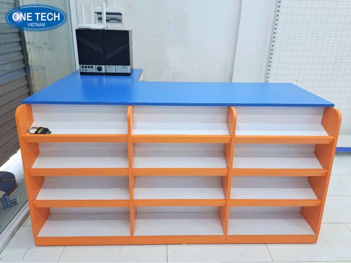 Bàn thu ngân phối màu nổi bật