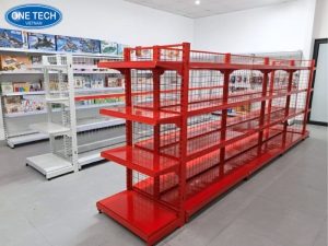 Kệ siêu thị lưng lưới màu đỏ thoáng, dễ đặt hàng