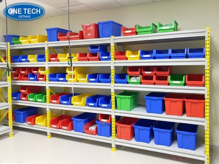 Kệ trung tải 300kg/tầng phổ biến