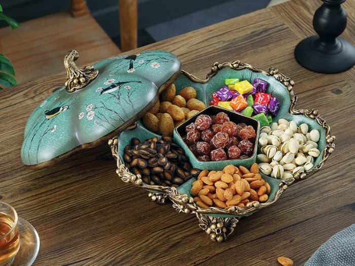 Khay đựng bánh kẹo Tết cho các gia đình