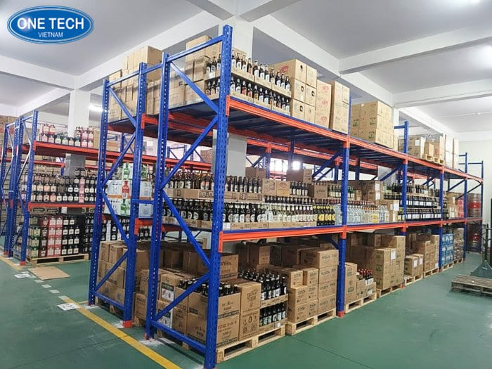 Lưu ý khi chọn kệ kho chứa hàng bia rượu quan trọng