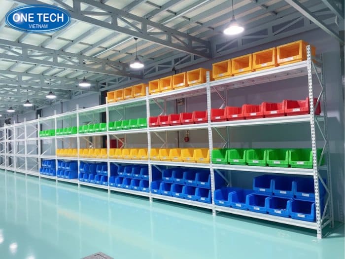 One Tech Group - Cung cấp kệ kho trung tải để thùng nhựa