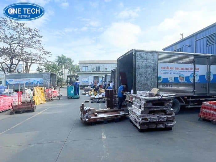 One Tech Group sản xuất kệ kho hàng chất lượng