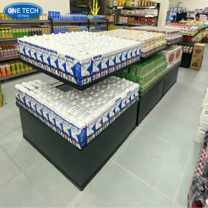Kệ vuông đựng sữa trong siêu thị