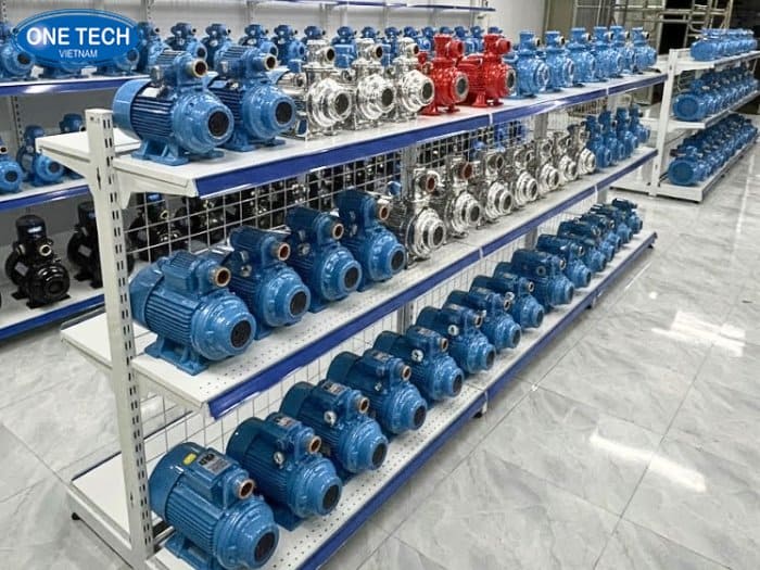 Kệ siêu thị trưng bày máy bơm nước chuyên nghiệp