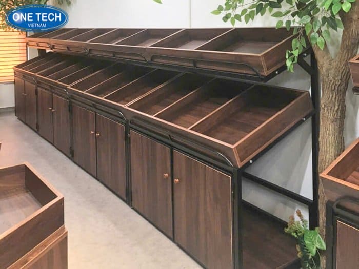 Kệ trưng bày gỗ để sát tường