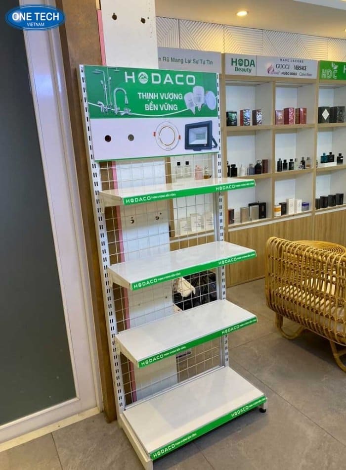 Kệ trưng bày posm 4 tầng