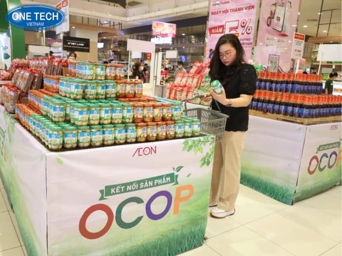 Ụ trưng bày hàng trong siêu thị