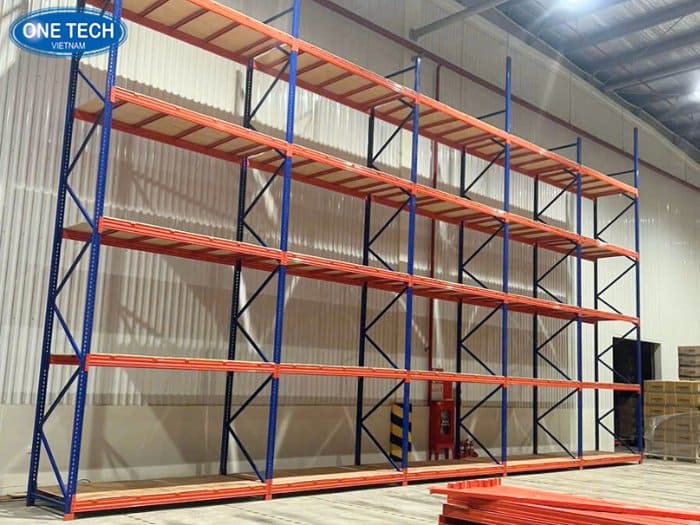 So sánh chi phí đầu tư mỗi dòng kệ