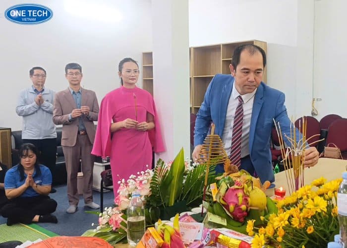 Cúng khai xuân đầu năm 01