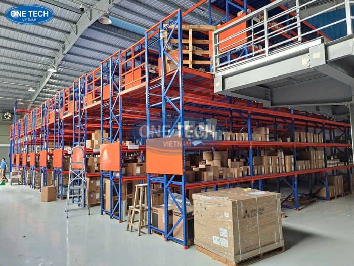 Dự án kệ kho cho công ty kỹ thuật Duy Hưng 09