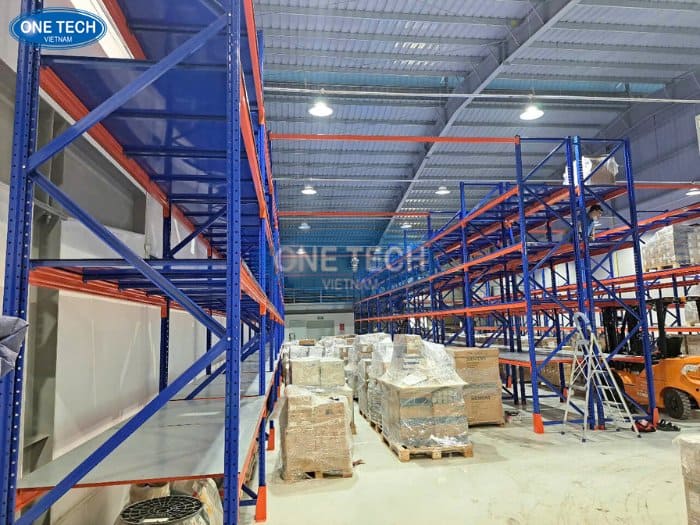 Dự án kệ kho cho công ty kỹ thuật Duy Hưng 10