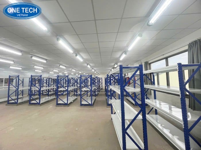 Kệ trung tải lưu trữ linh hoạt cho kho nhẹ