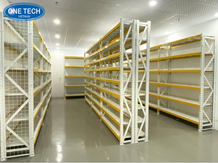 Kệ trung tải phối màu be vàng