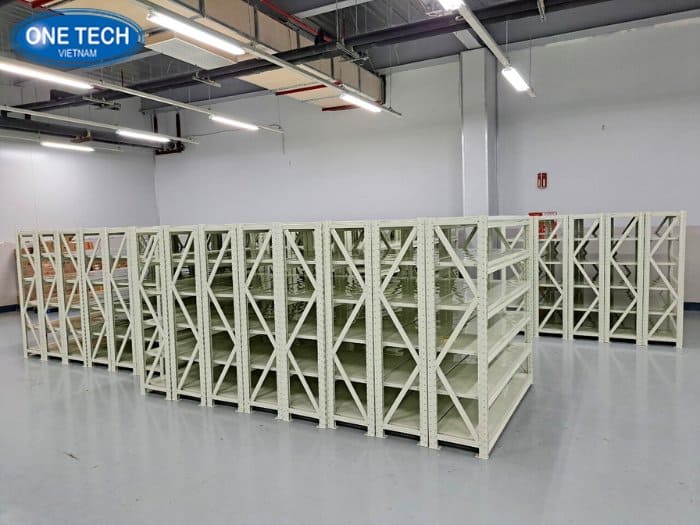 Mẫu kệ kho trung tải ở Hưng Yên 06
