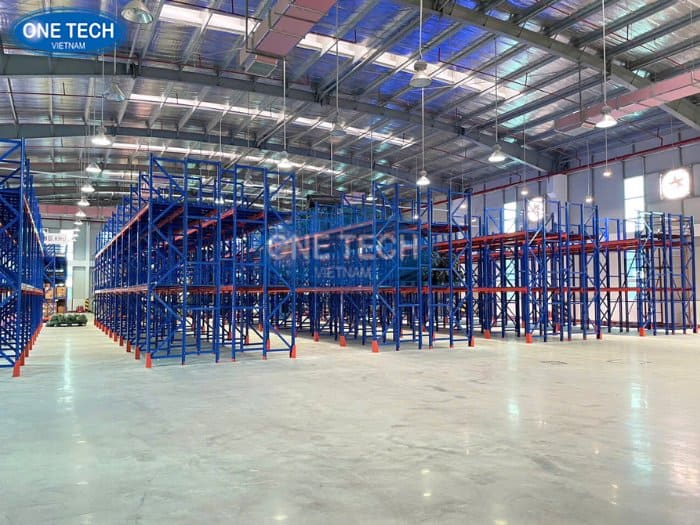 Mẫu kệ kho hàng công nghiệp 10