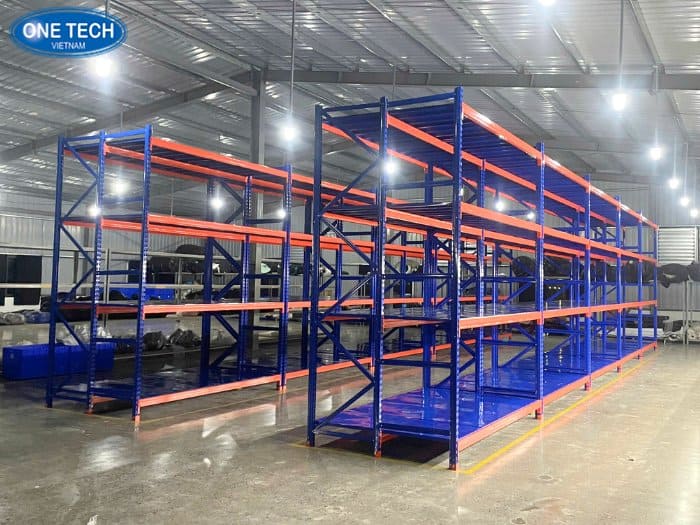 Phân loại kệ theo kết cấu