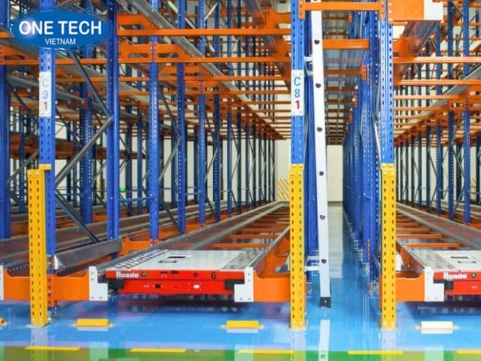 Kệ Radio Shuttle - Kệ kho xưởng 2000m2 thế hệ mới