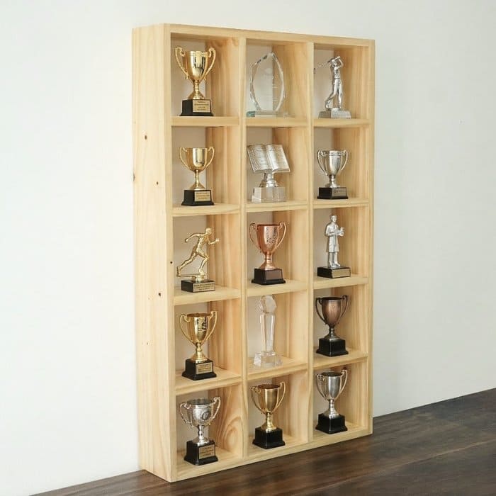 Kệ gỗ ô vuông trưng bày an toàn, tiện lợi