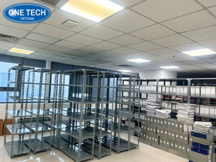 Kệ kho hàng nhẹ dễ mua tại Đắk Lắk