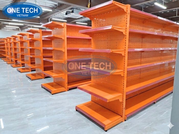 Kệ siêu thị lưng tôn lỗ tone cam