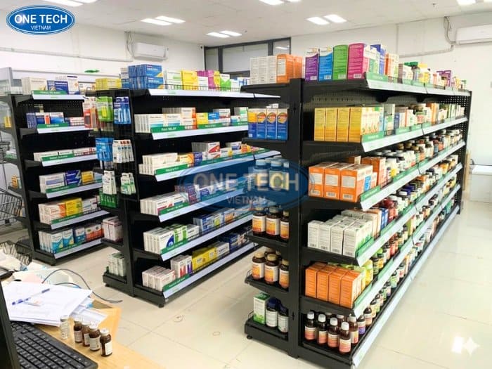 Kệ trưng bày thuốc tây lưng tôn chắc chắn