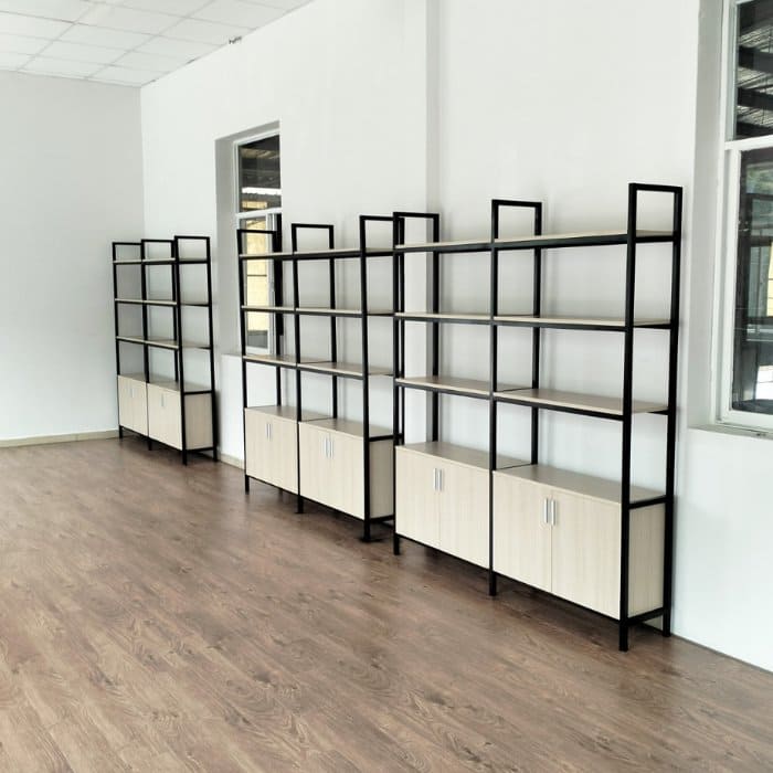 Kinh nghiệm chọn kệ trưng bày trong tiệm tóc