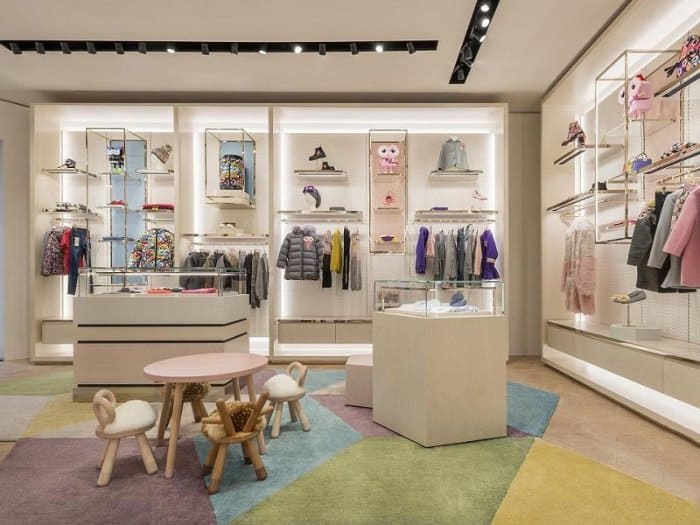 Phong cách cửa hàng thời trang tối giản