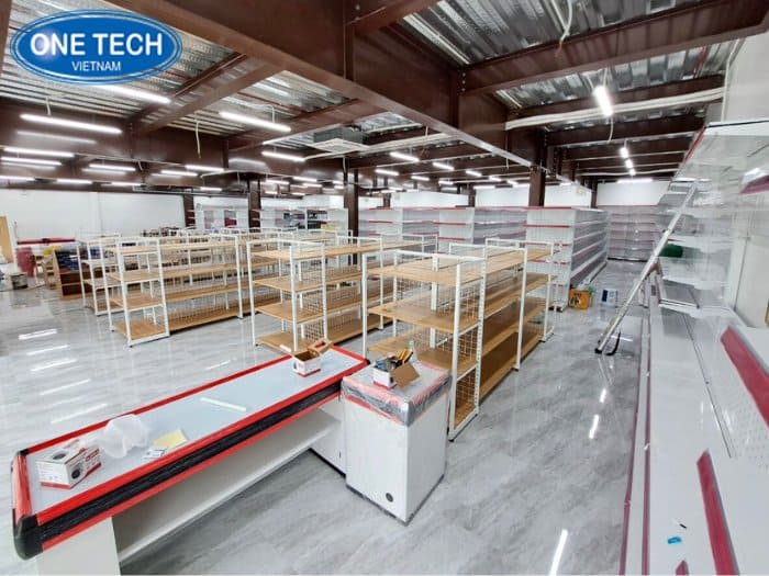 Trang bị đầy đủ trang thiết bị bán hàng