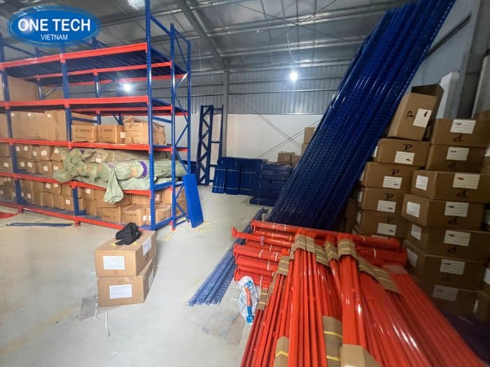 Kệ kho hàng cho dự án Động Lực Sport 03