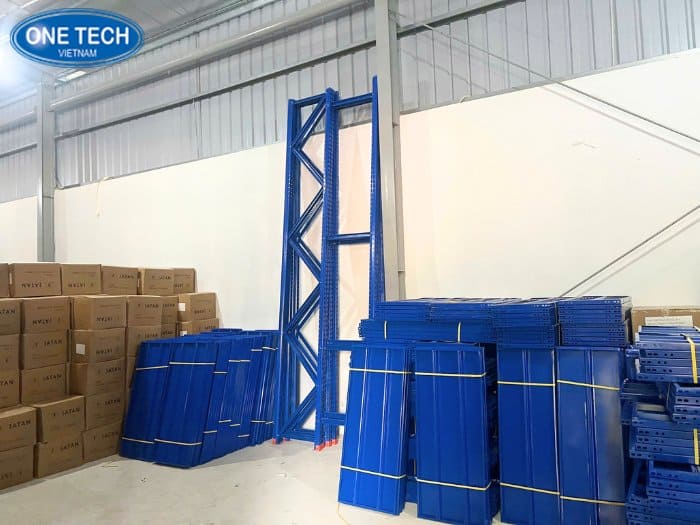 Kệ kho hàng cho dự án Động Lực Sport 06