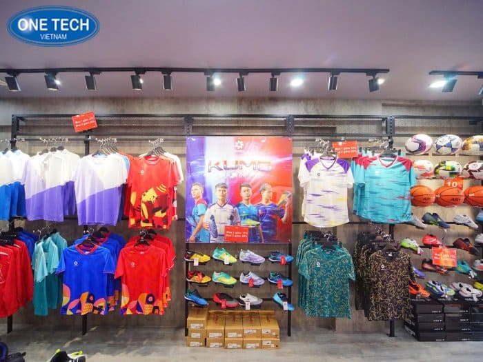 Kệ trưng bày cho dự án Động Lực Sport 02