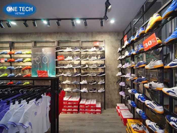 Kệ trưng bày cho dự án Động Lực Sport 03