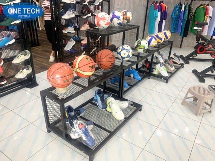 Kệ trưng bày cho dự án Động Lực Sport 05