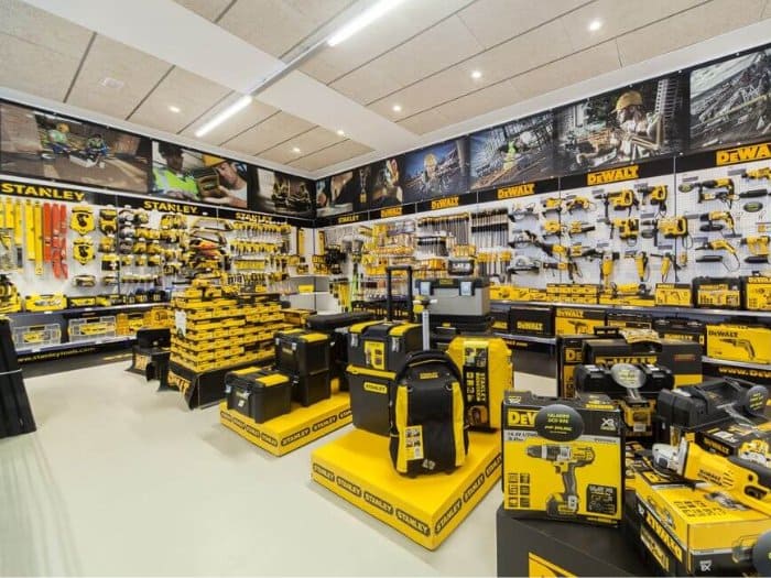 Mẫu thiết kế cửa hàng bán đồ kim khí 01