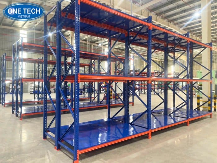 Báo giá thi công 7 mẫu kệ kho hàng 3 tầng phổ biến