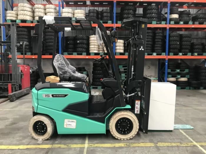 Chi phí đầu tư và vận hành